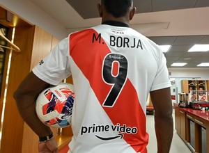 El colombiano usará la emblemática camiseta que dejó Álvarez