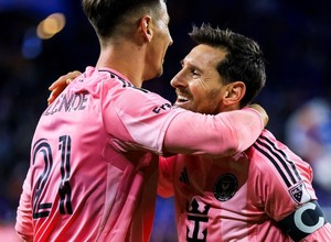 ARG - El detalle de las tres asistencias de Messi y un nuevo récord
