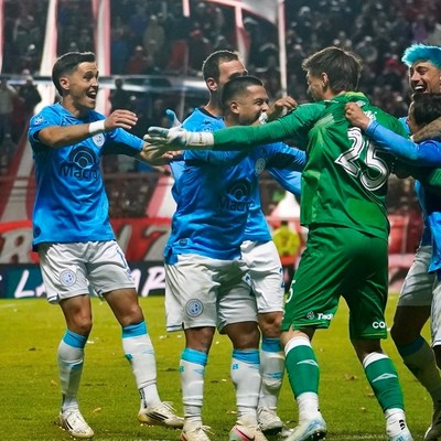 Belgrano jugará la final del Torneo Apertura contra River: se lo empató a Argentinos en el último suspiro en una semifinal épica y ganó en los penales
